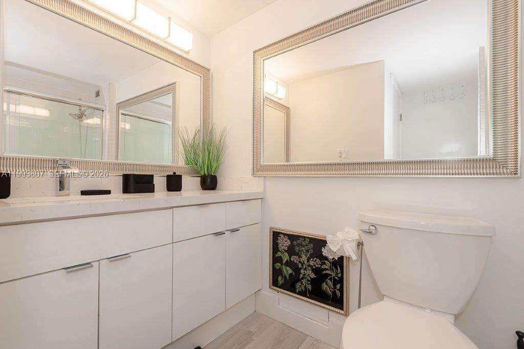 Roney Palace at 2301 Collins Ave, Miami Beach, FL 33139 - For Rent photo 23