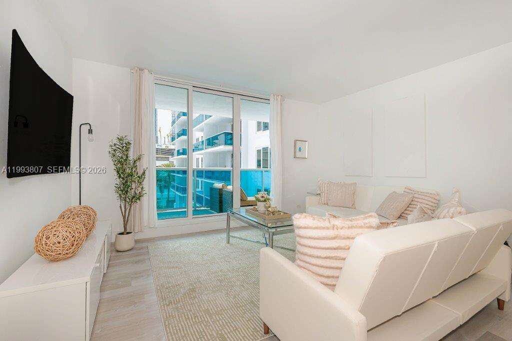 Roney Palace at 2301 Collins Ave, Miami Beach, FL 33139 - For Rent photo 5