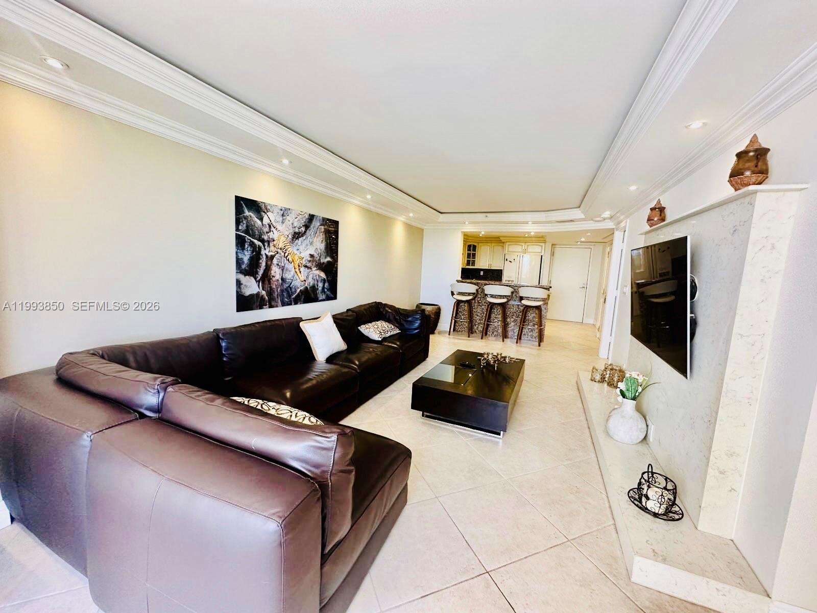 Club Atlantis at 2555 Collins Ave, Miami Beach, FL 33140 - For Rent photo 5
