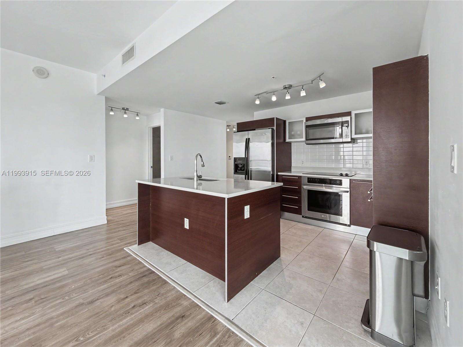 Quantum On The Bay at 1900 Bayshore Dr, Miami, FL 33132 - For Rent photo 5