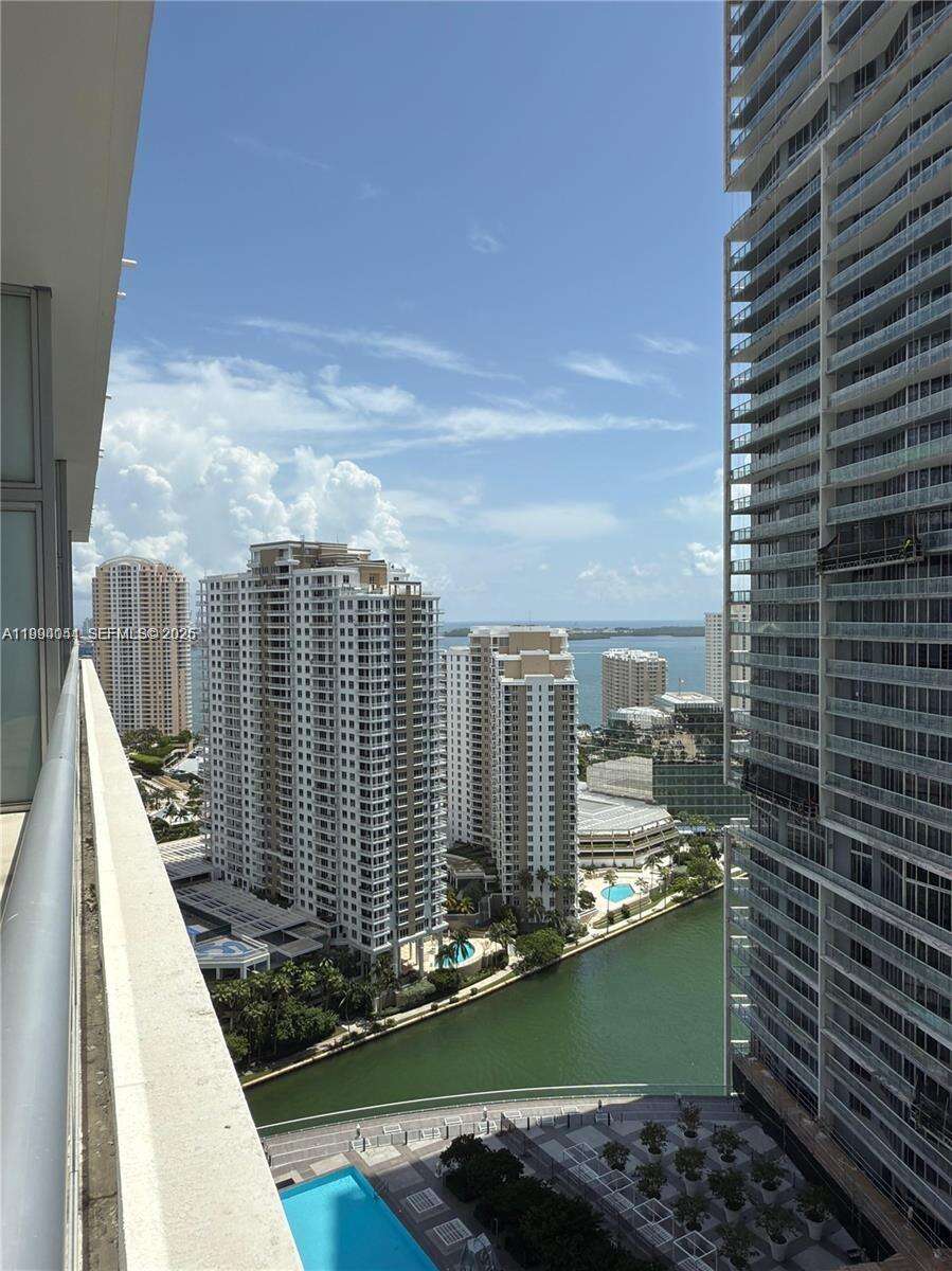 Icon Brickell 1 at 475 Brickell Ave, Miami, FL 33131 - For Rent photo 11