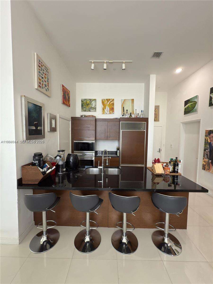 Icon Brickell 1 at 475 Brickell Ave, Miami, FL 33131 - For Rent photo 3
