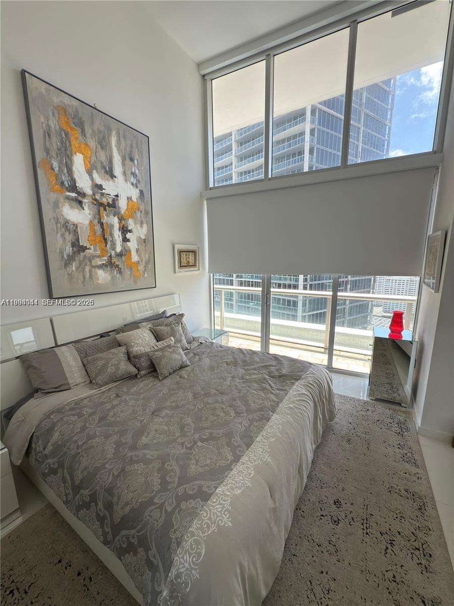 Icon Brickell 1 at 475 Brickell Ave, Miami, FL 33131 - For Rent photo 4