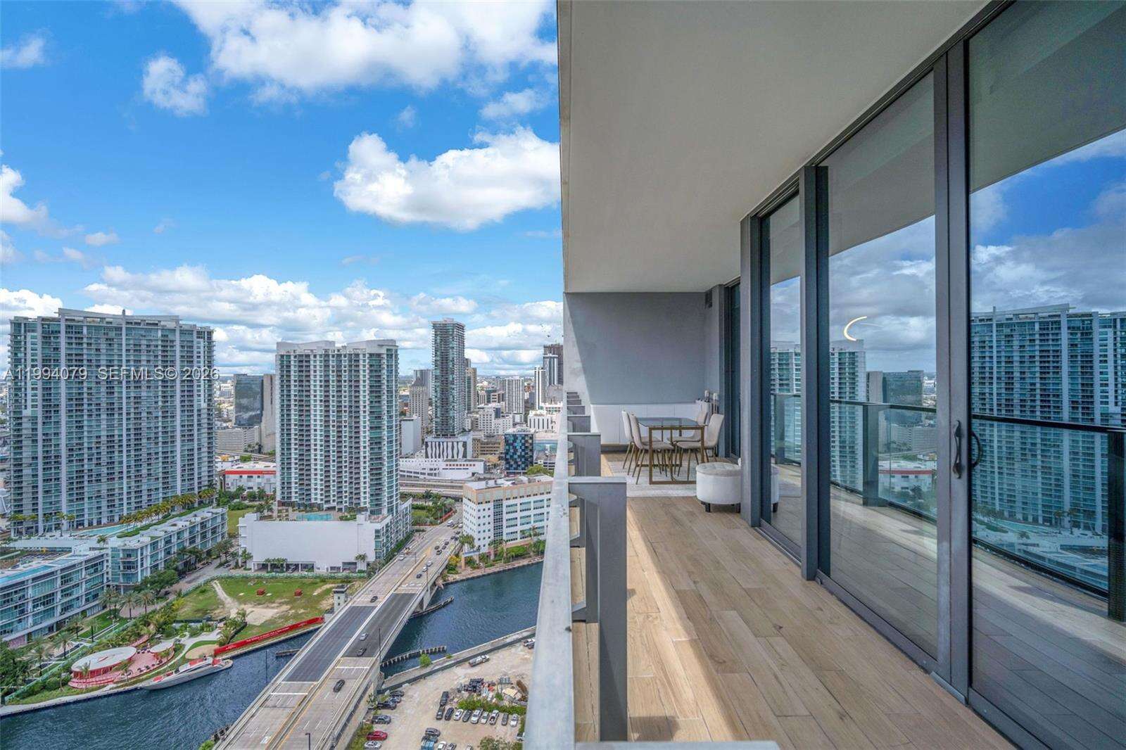 Reach Brickell at 68 6 St, Miami, FL 33131 - For Rent photo 14