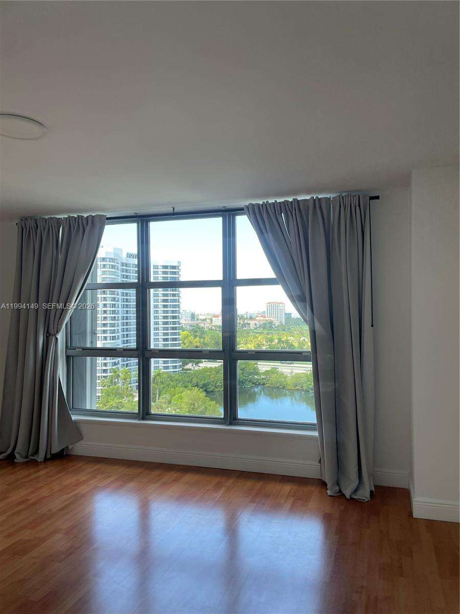 Mystic Pointe Tower 500 at 3530 Mystic Pointe Dr, Aventura, FL 33180 - For Rent photo 2
