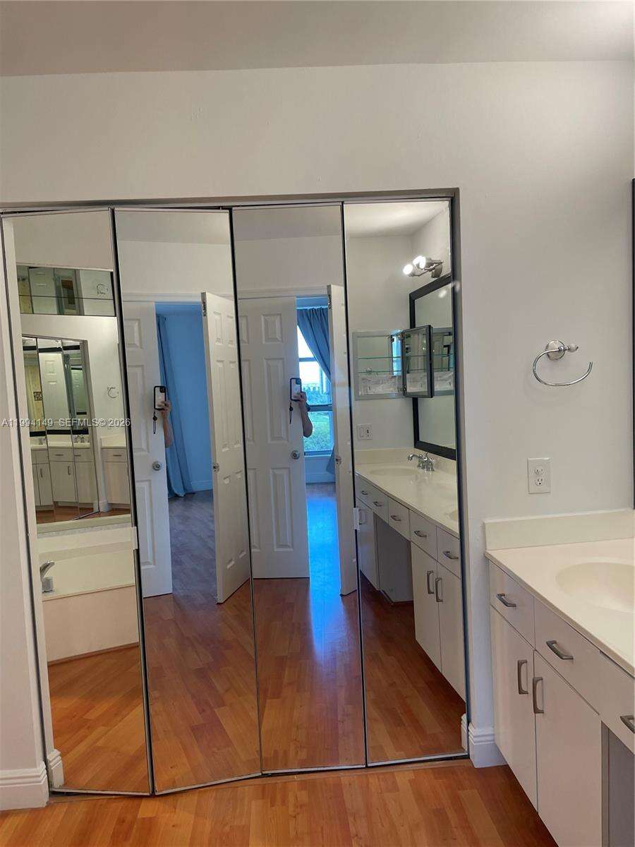Mystic Pointe Tower 500 at 3530 Mystic Pointe Dr, Aventura, FL 33180 - For Rent photo 11