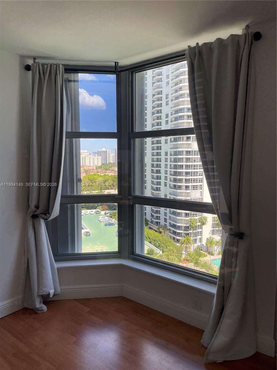 Mystic Pointe Tower 500 at 3530 Mystic Pointe Dr, Aventura, FL 33180 - For Rent photo 3