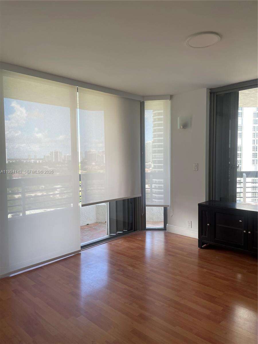 Mystic Pointe Tower 500 at 3530 Mystic Pointe Dr, Aventura, FL 33180 - For Rent photo 5