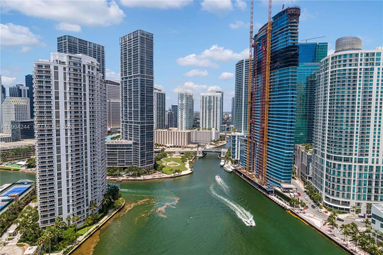Carbonell at 901 Brickell Key Blvd, Miami, FL 33131 - For Rent photo 1