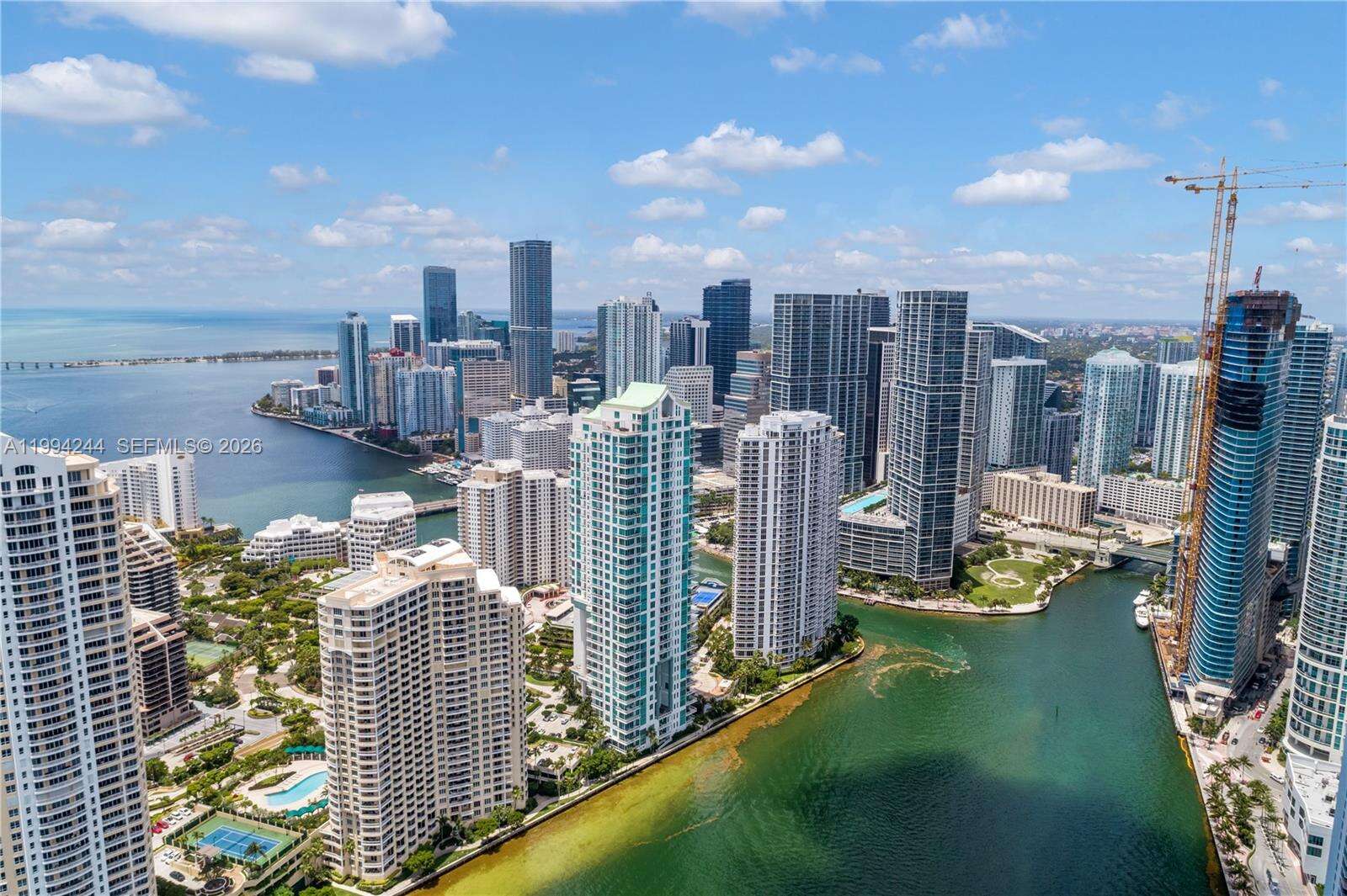 Carbonell at 901 Brickell Key Blvd, Miami, FL 33131 - For Rent photo 2
