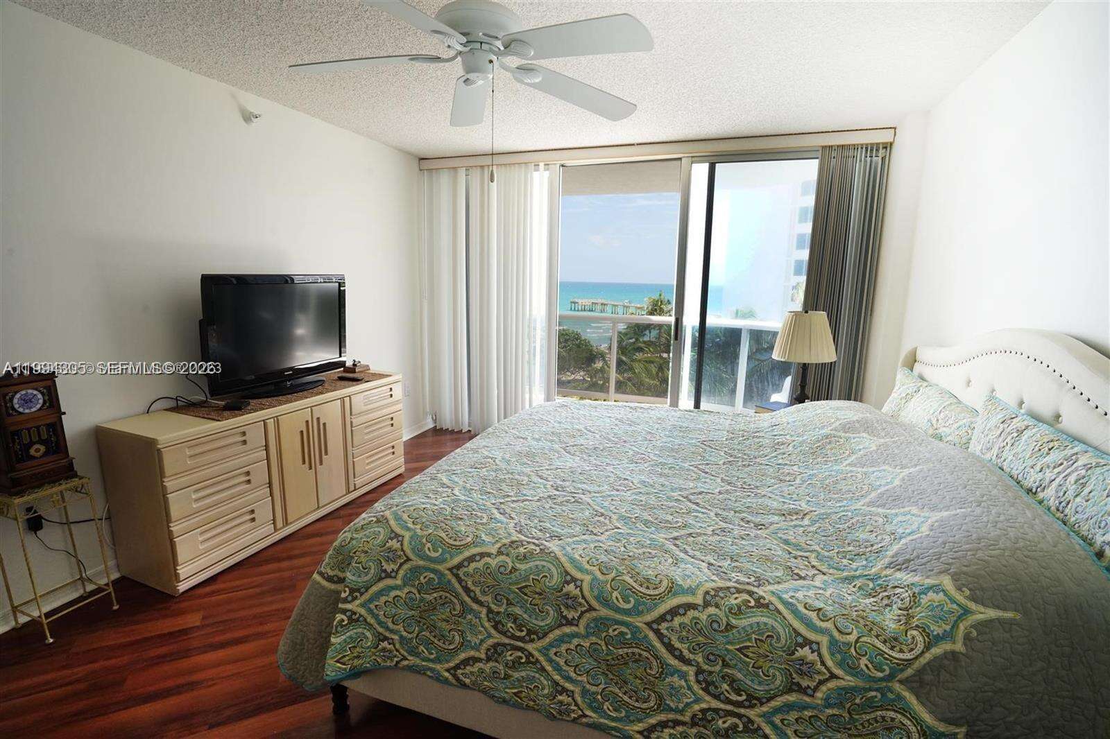 Sands Pointe at 16711 Collins Ave, Sunny Isles Beach, FL 33160 - For Rent photo 11