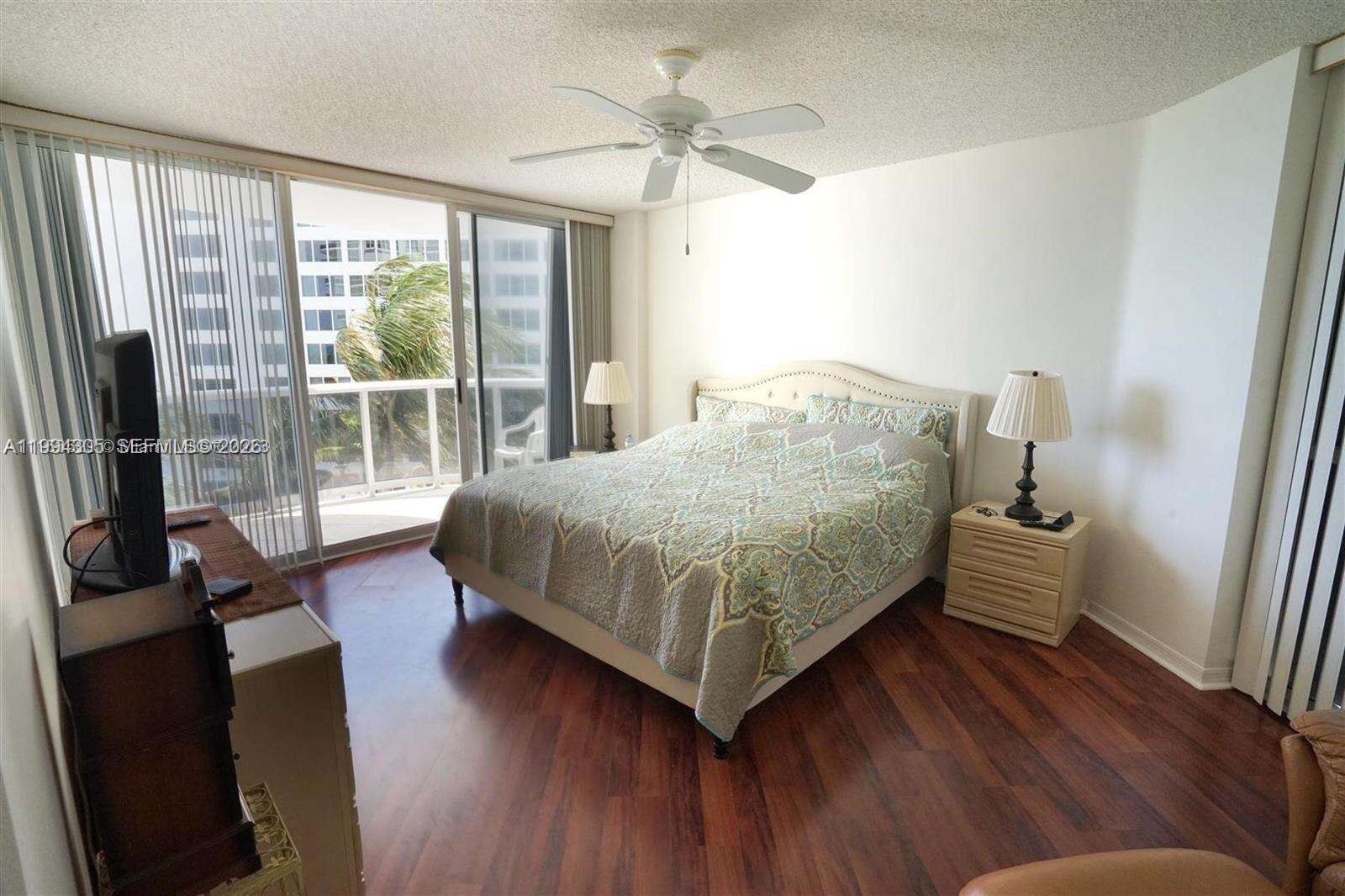 Sands Pointe at 16711 Collins Ave, Sunny Isles Beach, FL 33160 - For Rent photo 12