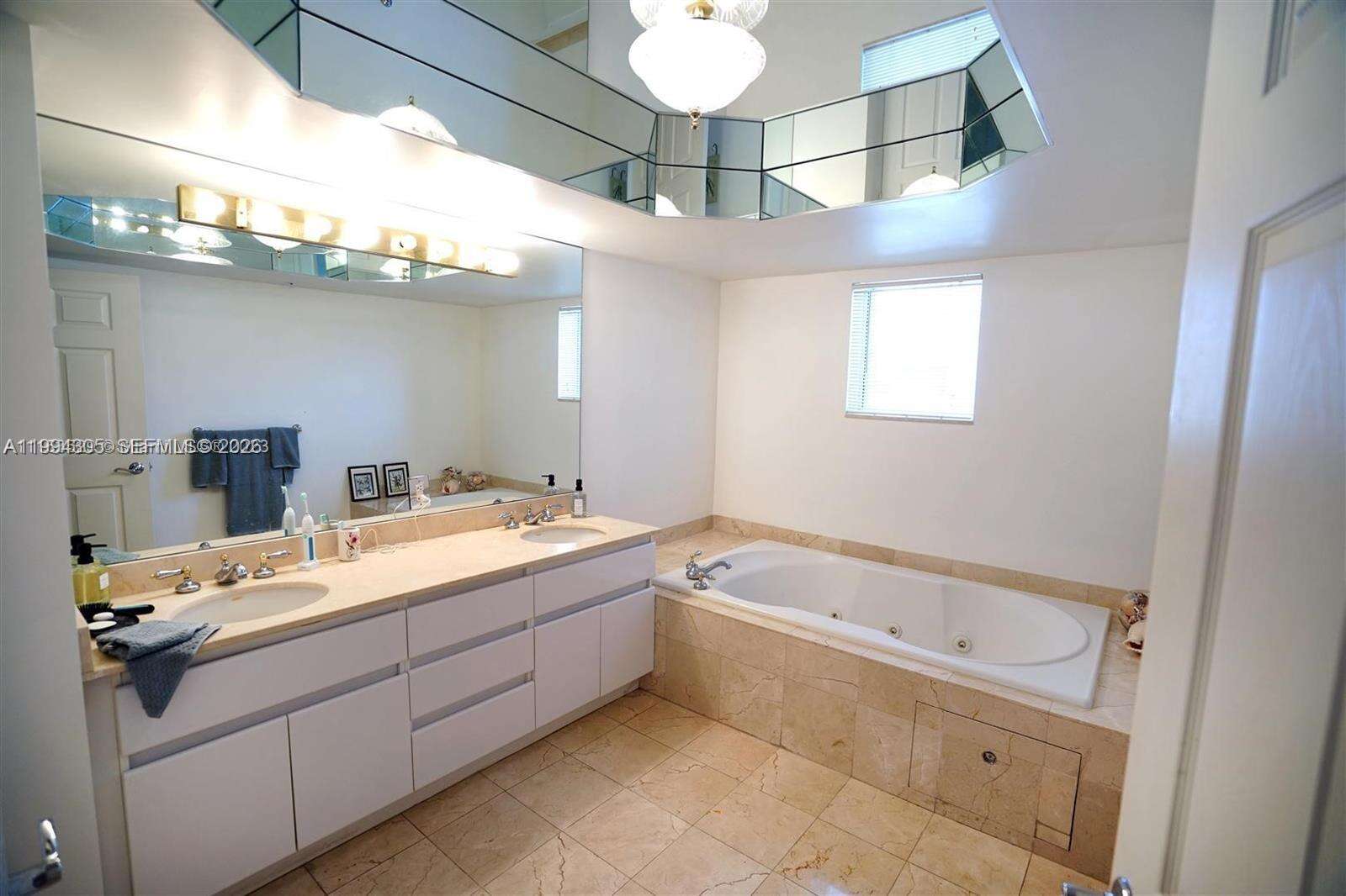Sands Pointe at 16711 Collins Ave, Sunny Isles Beach, FL 33160 - For Rent photo 14