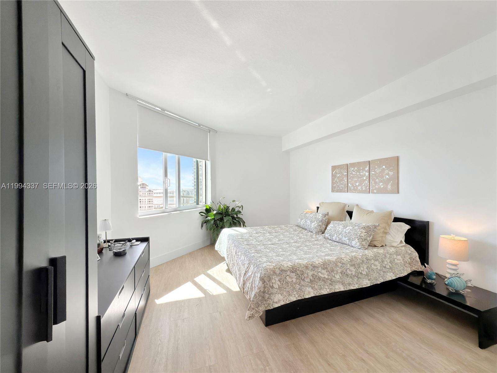 One Miami East at 335 Biscayne Blvd, Miami, FL 33131 - For Rent photo 12
