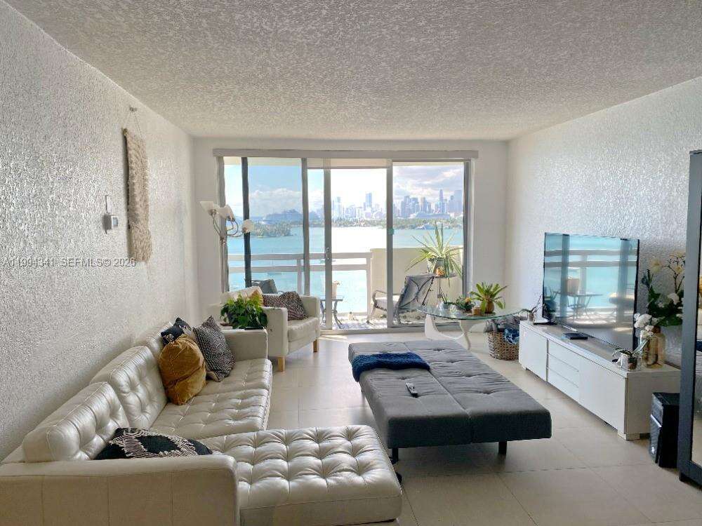 Flamingo South Beach at 1500 Bay Rd, Miami Beach, FL 33139 - For Rent photo 4