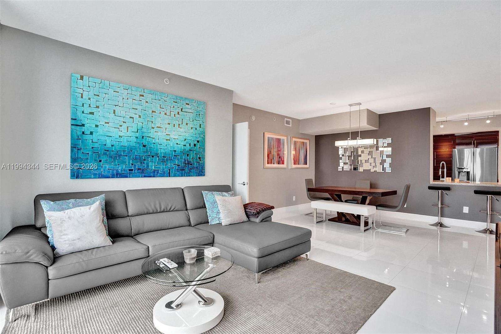 One Miami West at 325 Biscayne Blvd, Miami, FL 33131 - For Rent photo 2