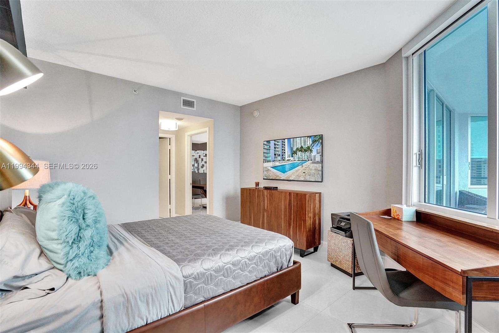 One Miami West at 325 Biscayne Blvd, Miami, FL 33131 - For Rent photo 17