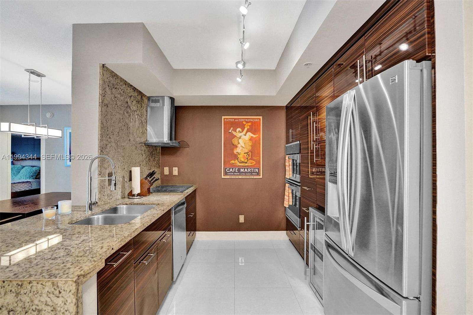 One Miami West at 325 Biscayne Blvd, Miami, FL 33131 - For Rent photo 22