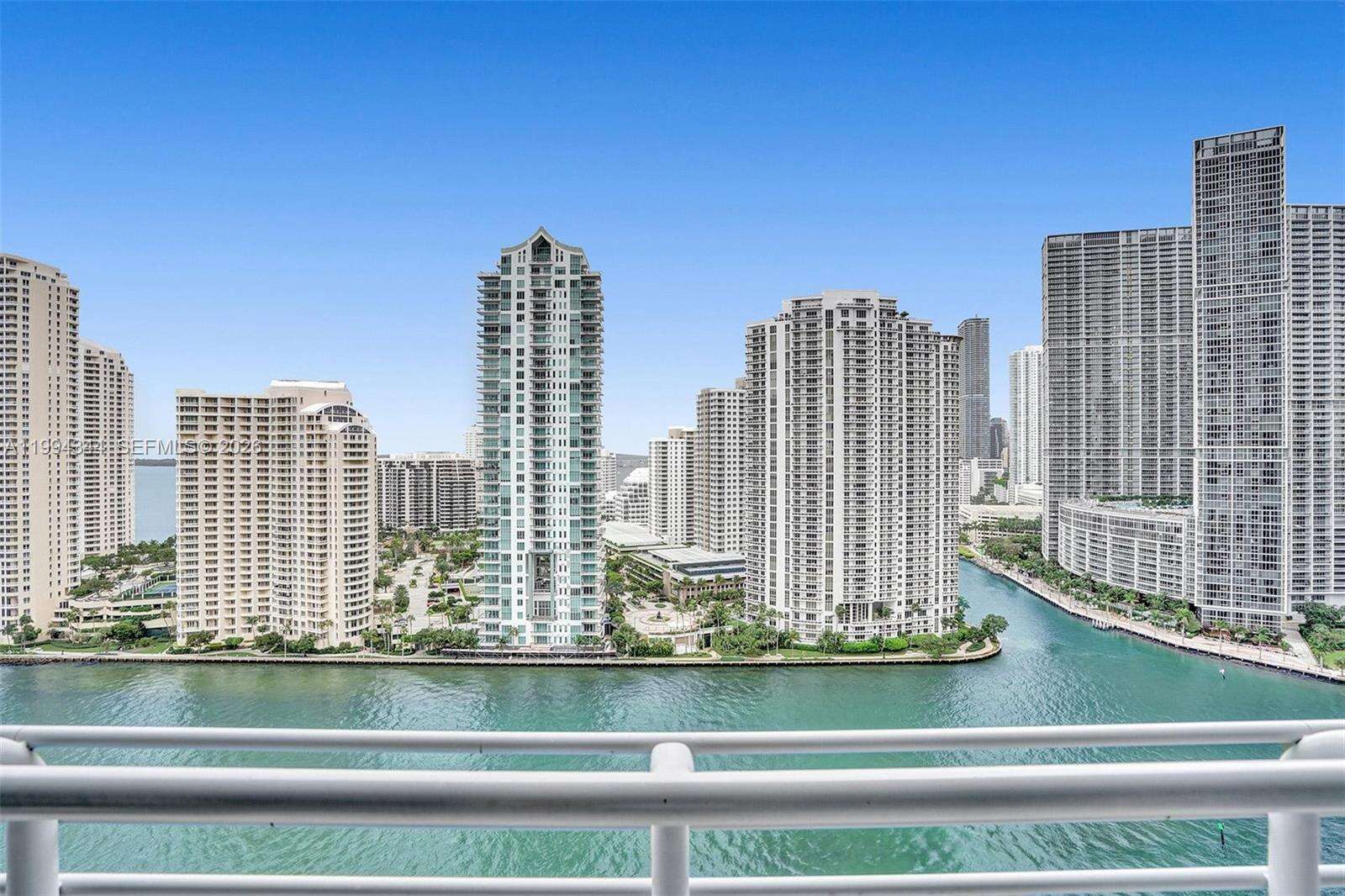 One Miami West at 325 Biscayne Blvd, Miami, FL 33131 - For Rent photo 26