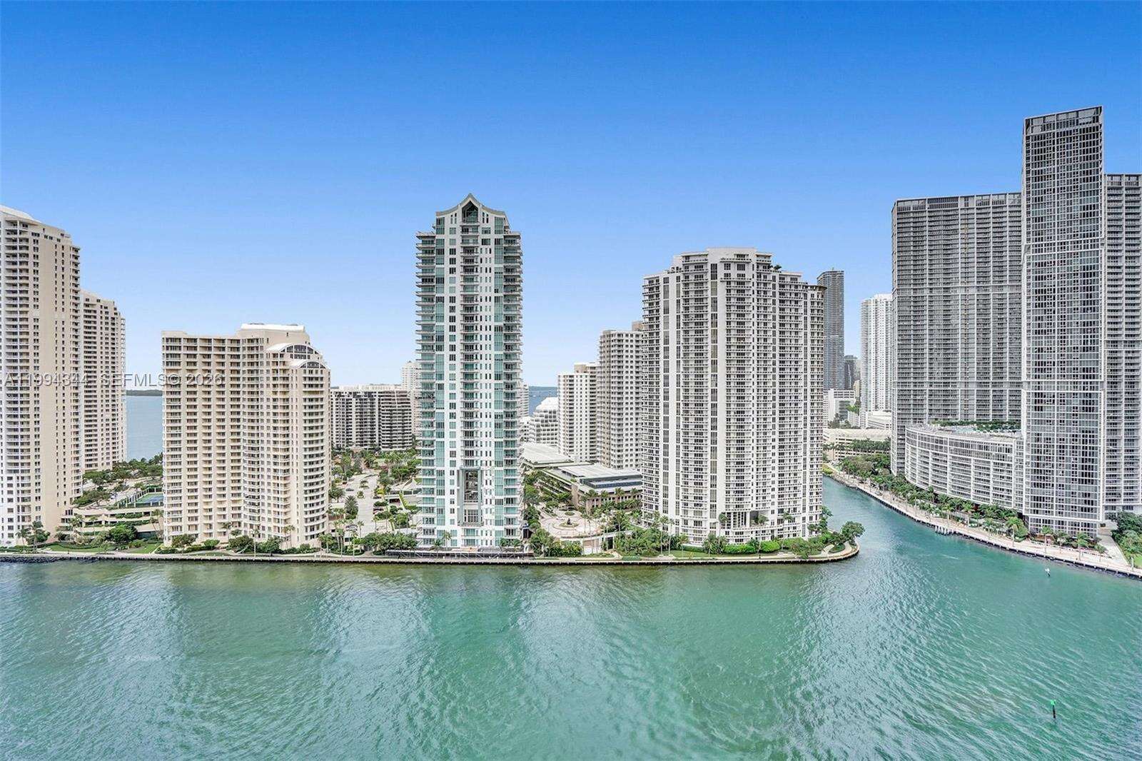 One Miami West at 325 Biscayne Blvd, Miami, FL 33131 - For Rent photo 30