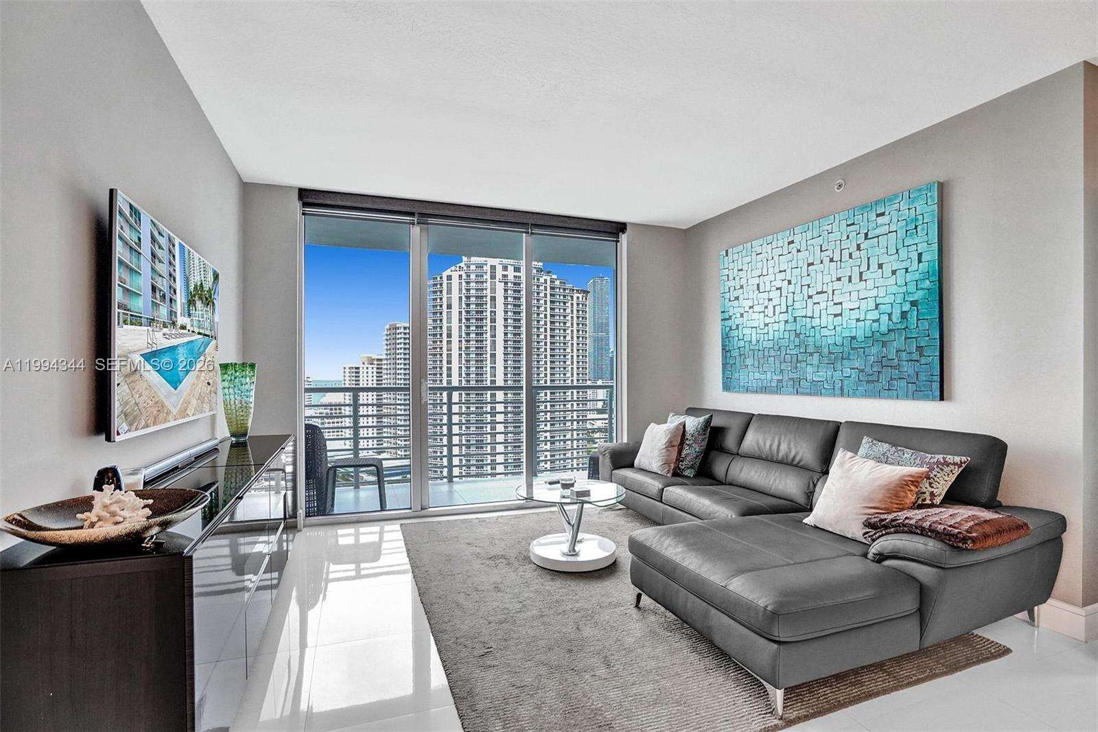 One Miami West at 325 Biscayne Blvd, Miami, FL 33131 - For Rent photo 4