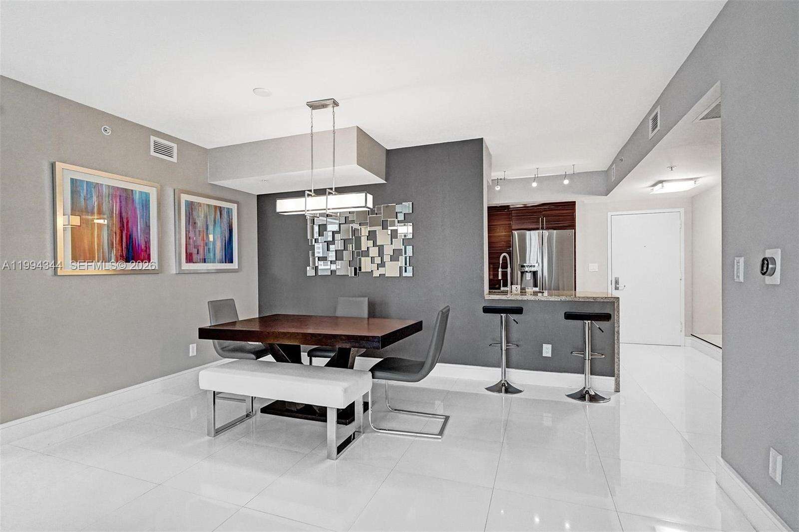 One Miami West at 325 Biscayne Blvd, Miami, FL 33131 - For Rent photo 5