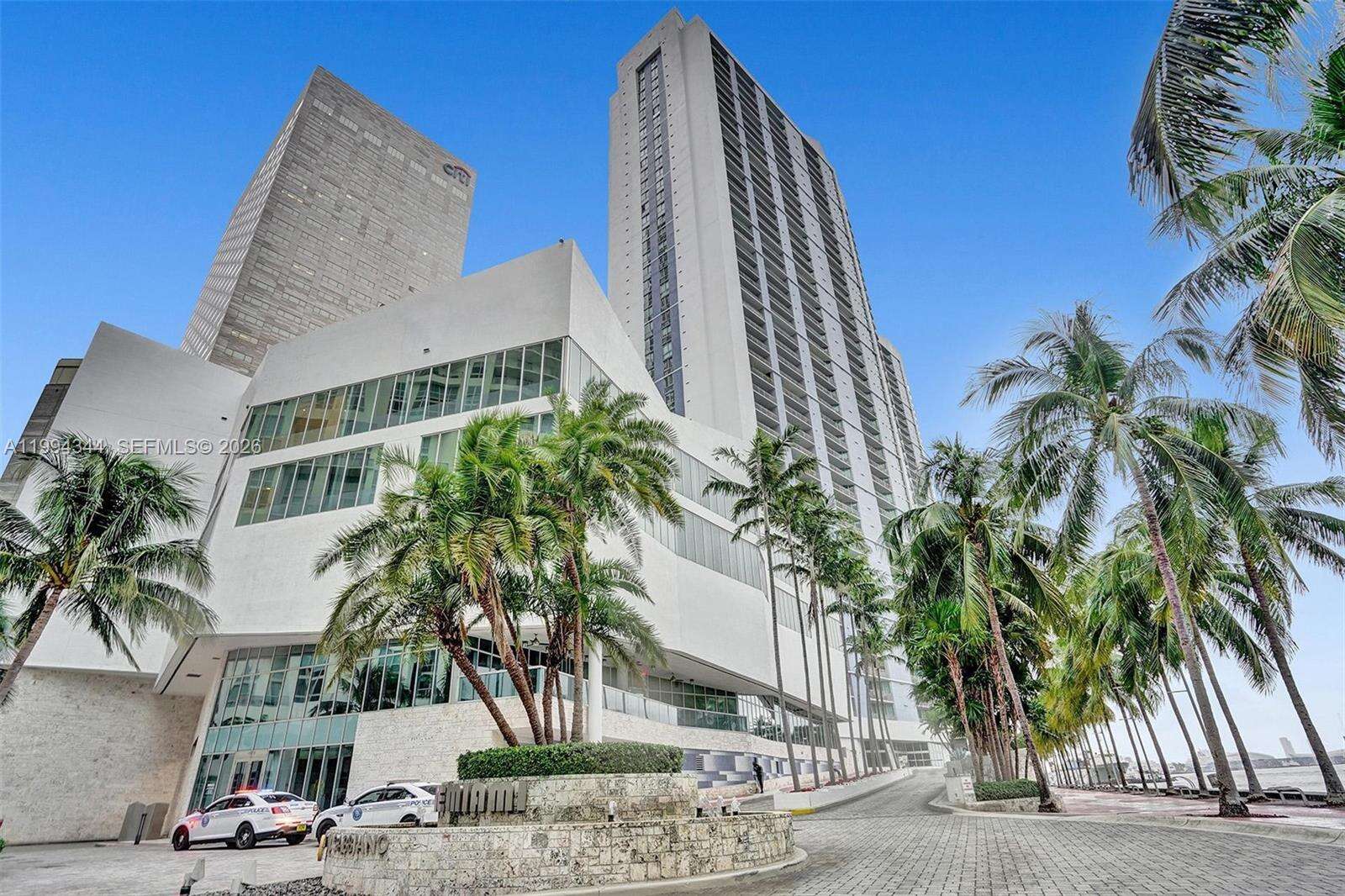 One Miami West at 325 Biscayne Blvd, Miami, FL 33131 - For Rent photo 43
