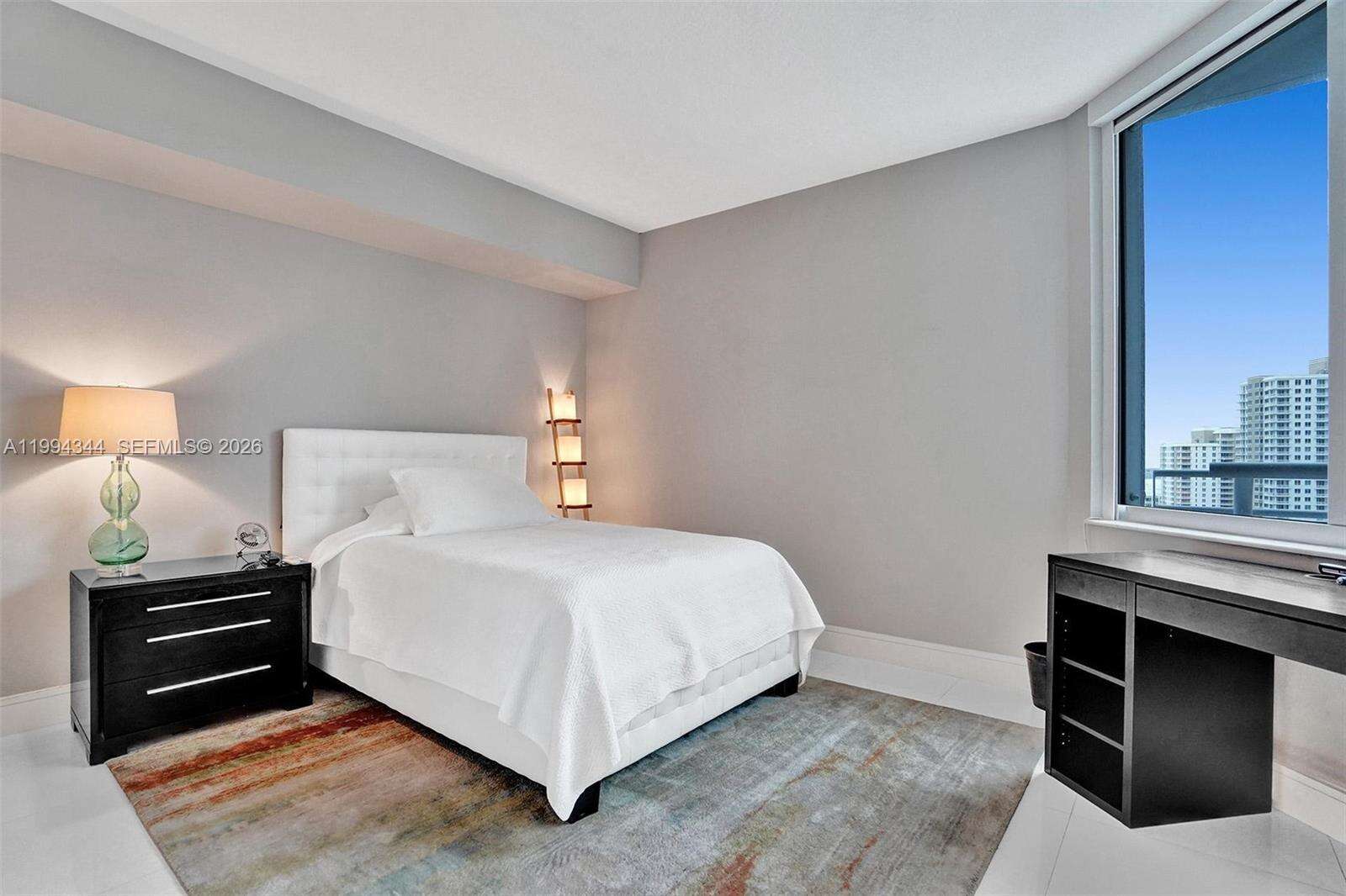 One Miami West at 325 Biscayne Blvd, Miami, FL 33131 - For Rent photo 10