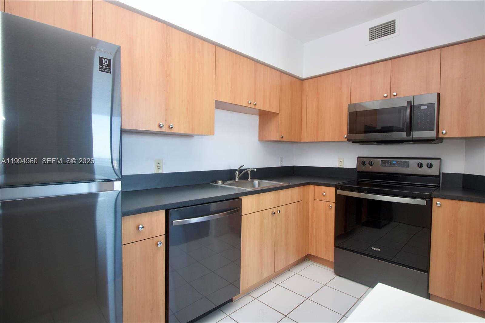 The Waverly at 1330 W Ave, Miami Beach, FL 33139 - For Rent photo 2