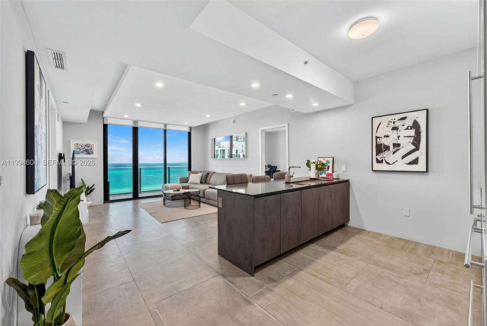 1010 Brickell at 1010 Brickell Ave, Miami, FL 33131 - For Rent photo 15