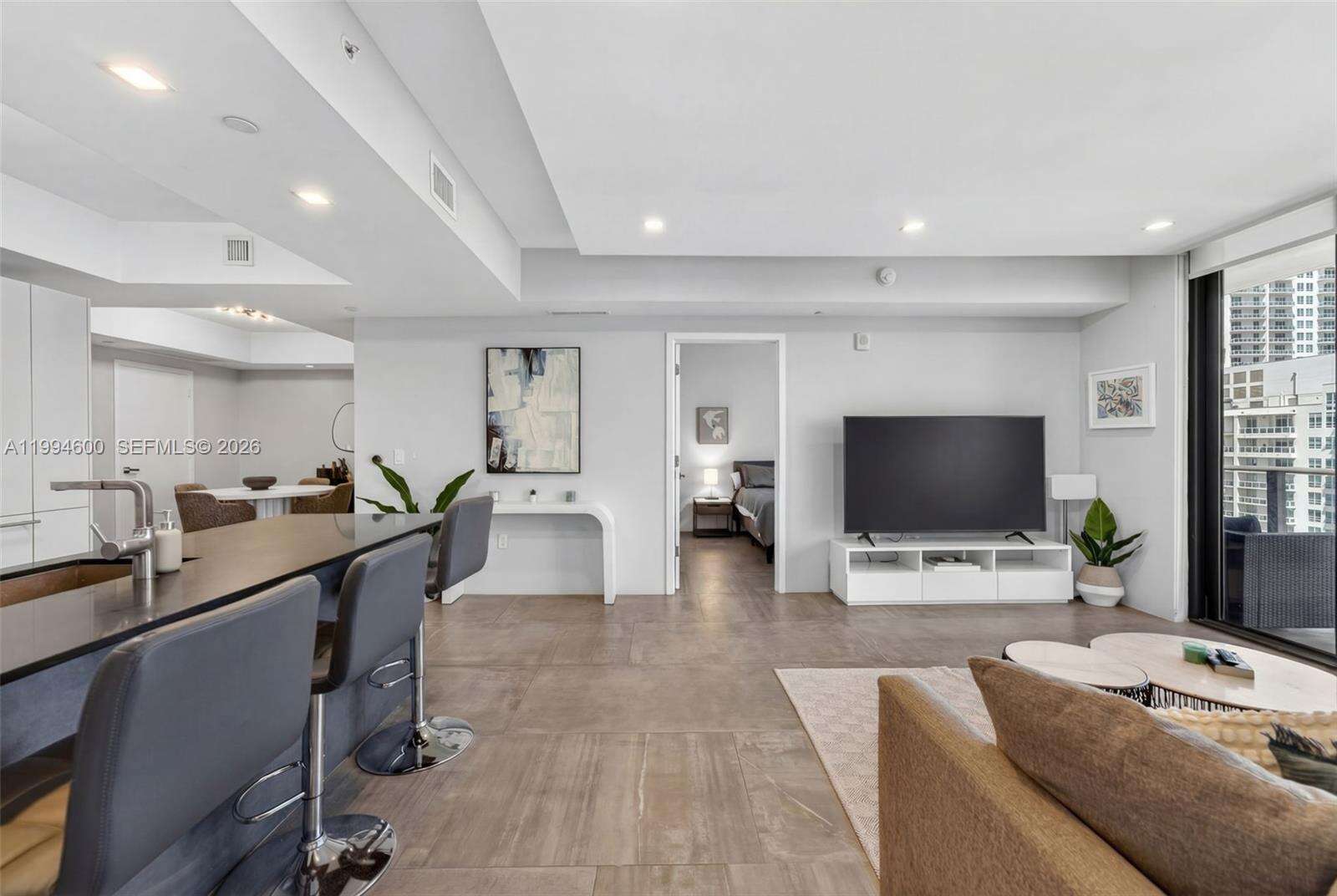 1010 Brickell at 1010 Brickell Ave, Miami, FL 33131 - For Rent photo 17