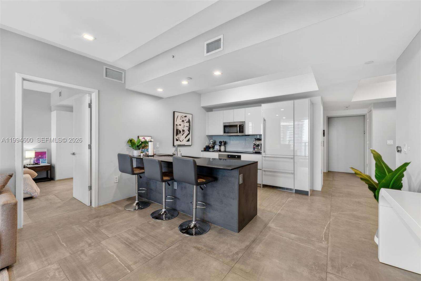 1010 Brickell at 1010 Brickell Ave, Miami, FL 33131 - For Rent photo 22
