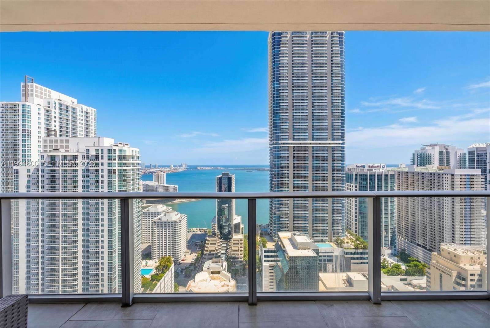 1010 Brickell at 1010 Brickell Ave, Miami, FL 33131 - For Rent photo 4