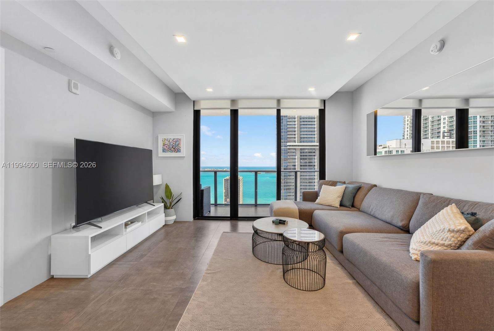 1010 Brickell at 1010 Brickell Ave, Miami, FL 33131 - For Rent photo 5