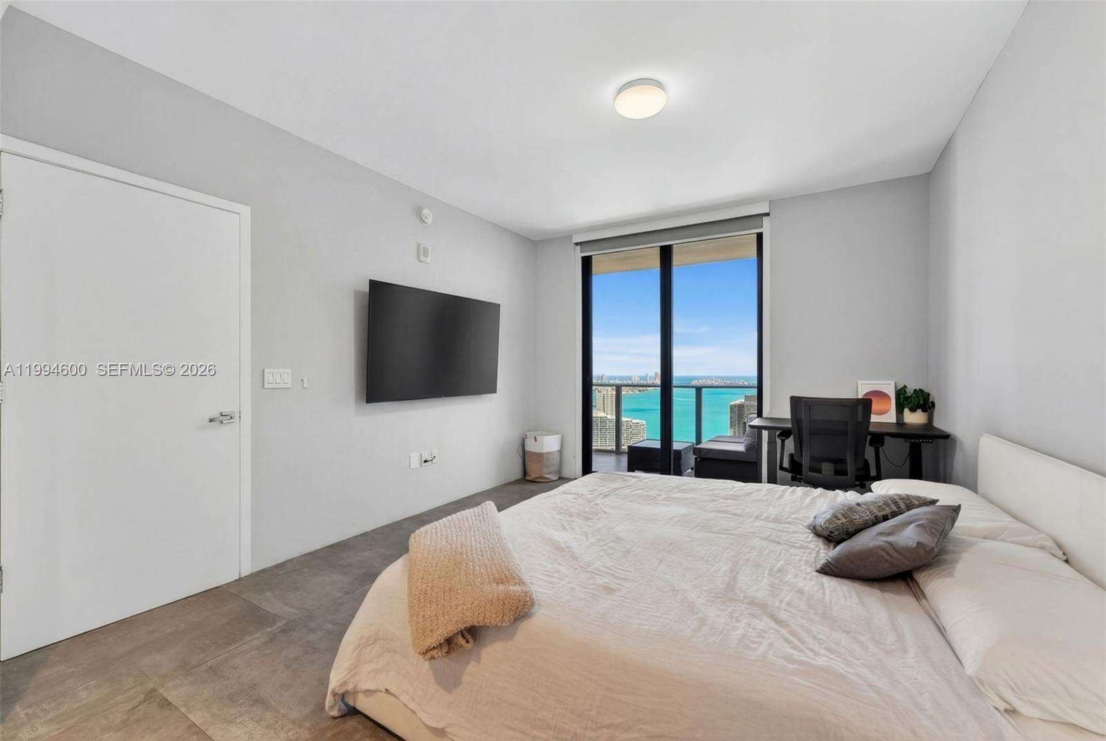 1010 Brickell at 1010 Brickell Ave, Miami, FL 33131 - For Rent photo 10