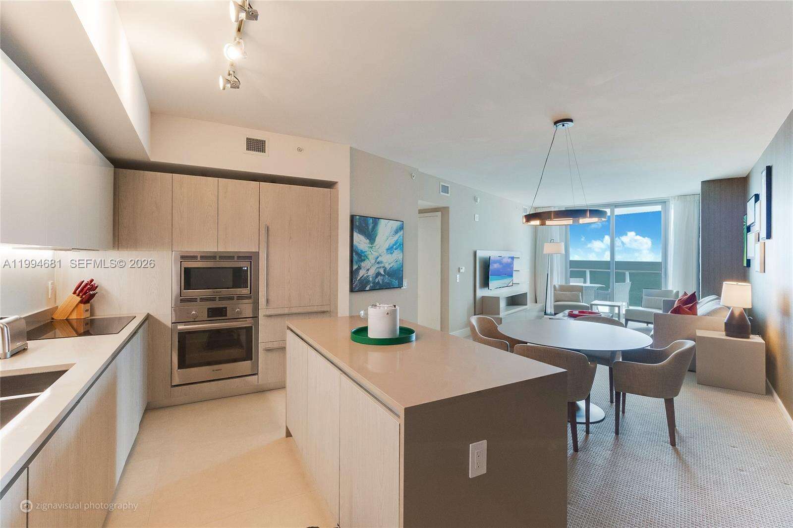 Hyde Resort at 4111 Ocean Dr, Hollywood, FL 33019 - For Rent photo 1