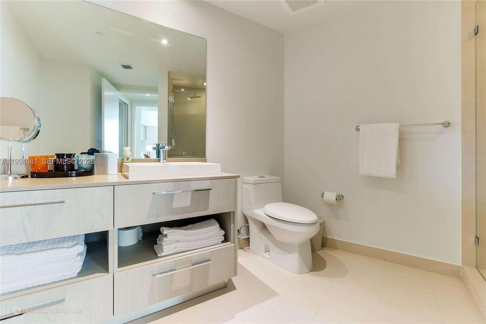 Hyde Resort at 4111 Ocean Dr, Hollywood, FL 33019 - For Rent photo 7