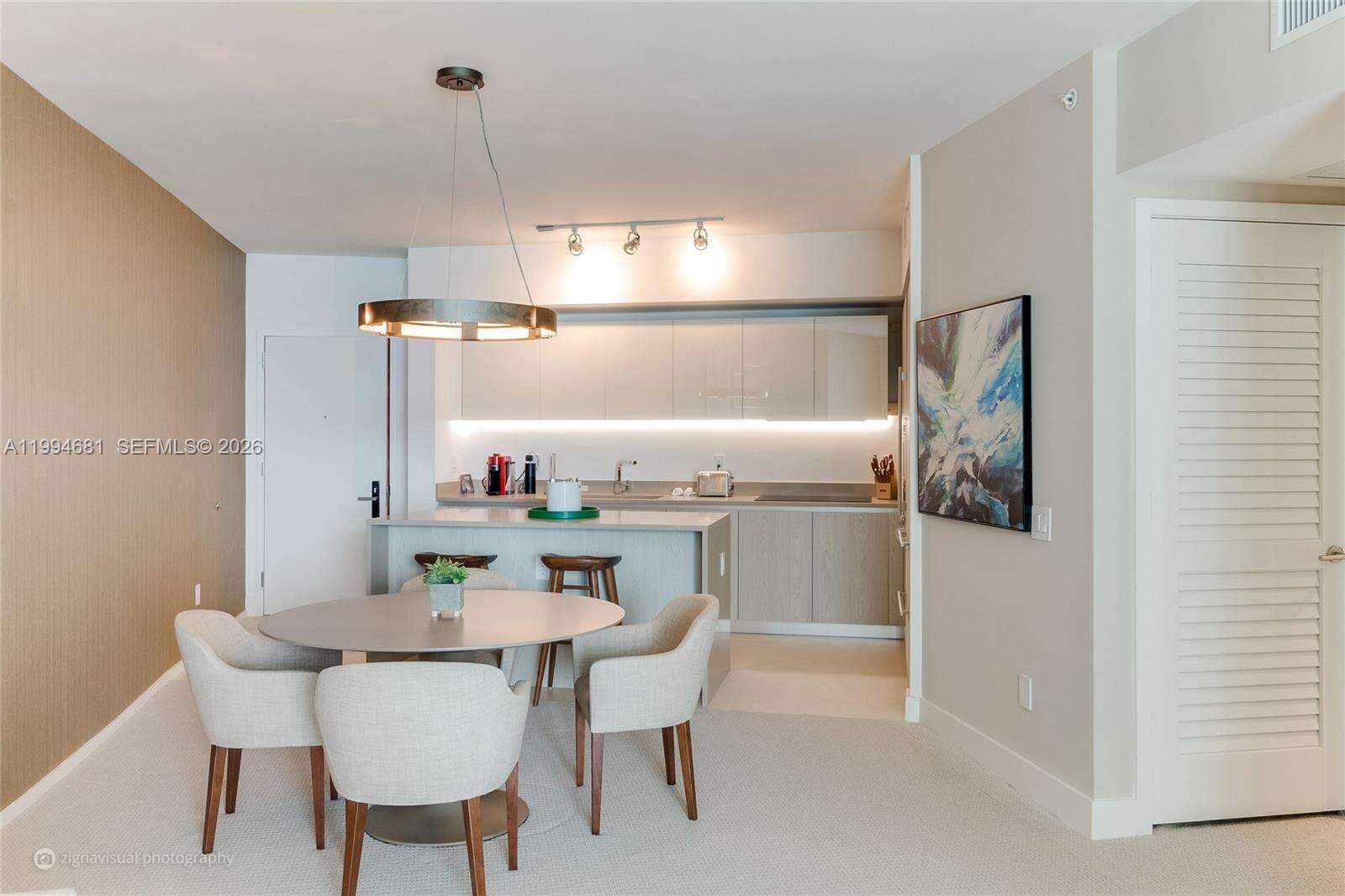 Hyde Resort at 4111 Ocean Dr, Hollywood, FL 33019 - For Rent photo 8