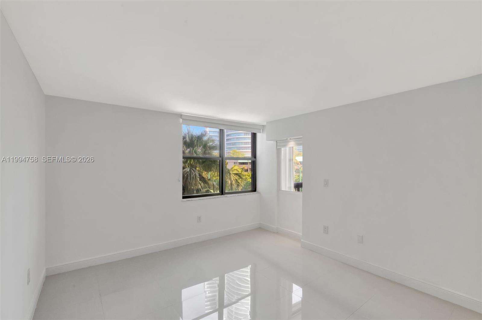 Brickell Bay Club at 2333 Brickell Ave, Miami, FL 33129 - For Rent photo 25