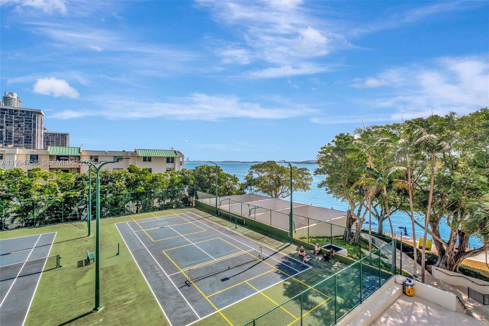 Brickell Bay Club at 2333 Brickell Ave, Miami, FL 33129 - For Rent photo 38