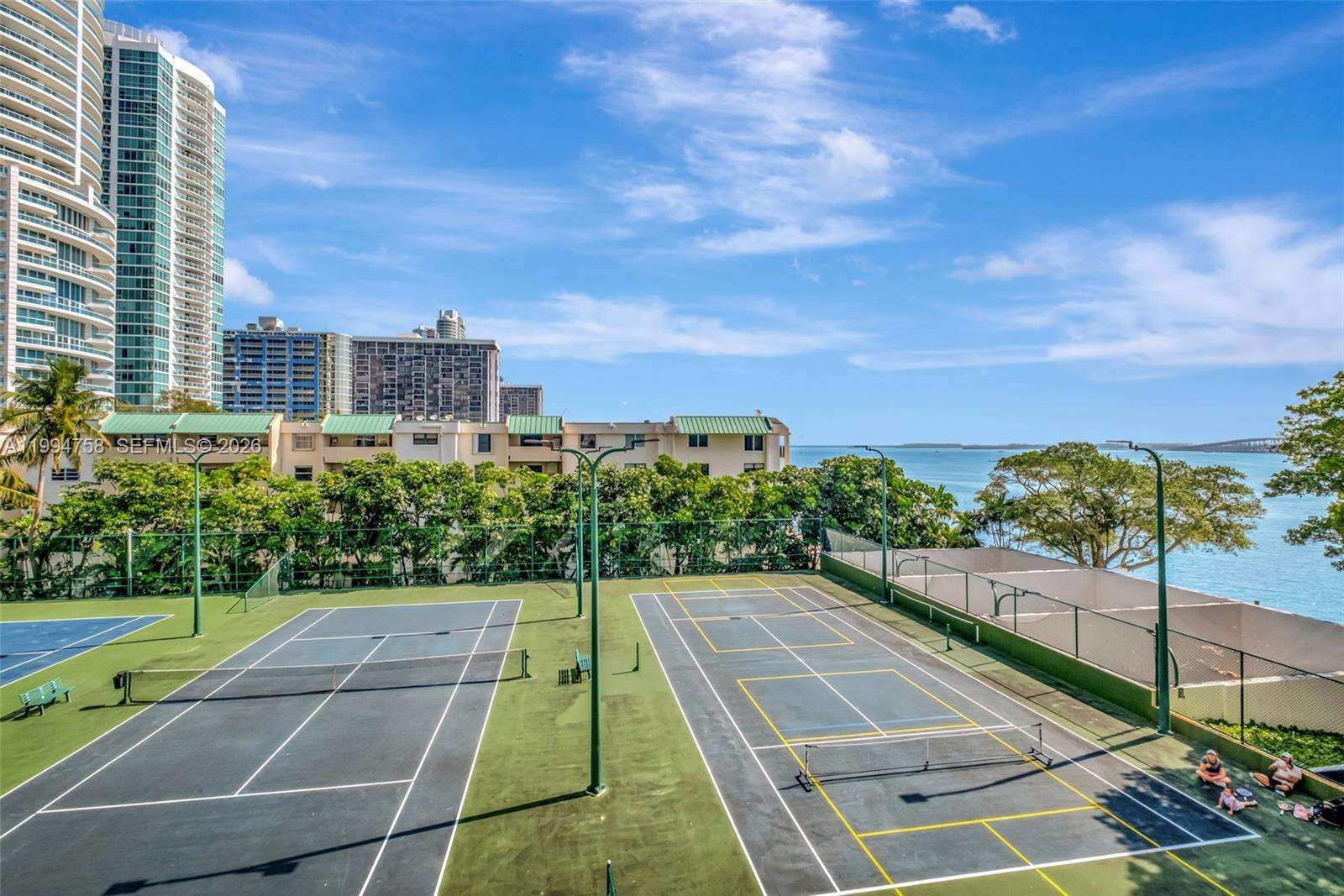 Brickell Bay Club at 2333 Brickell Ave, Miami, FL 33129 - For Rent photo 40