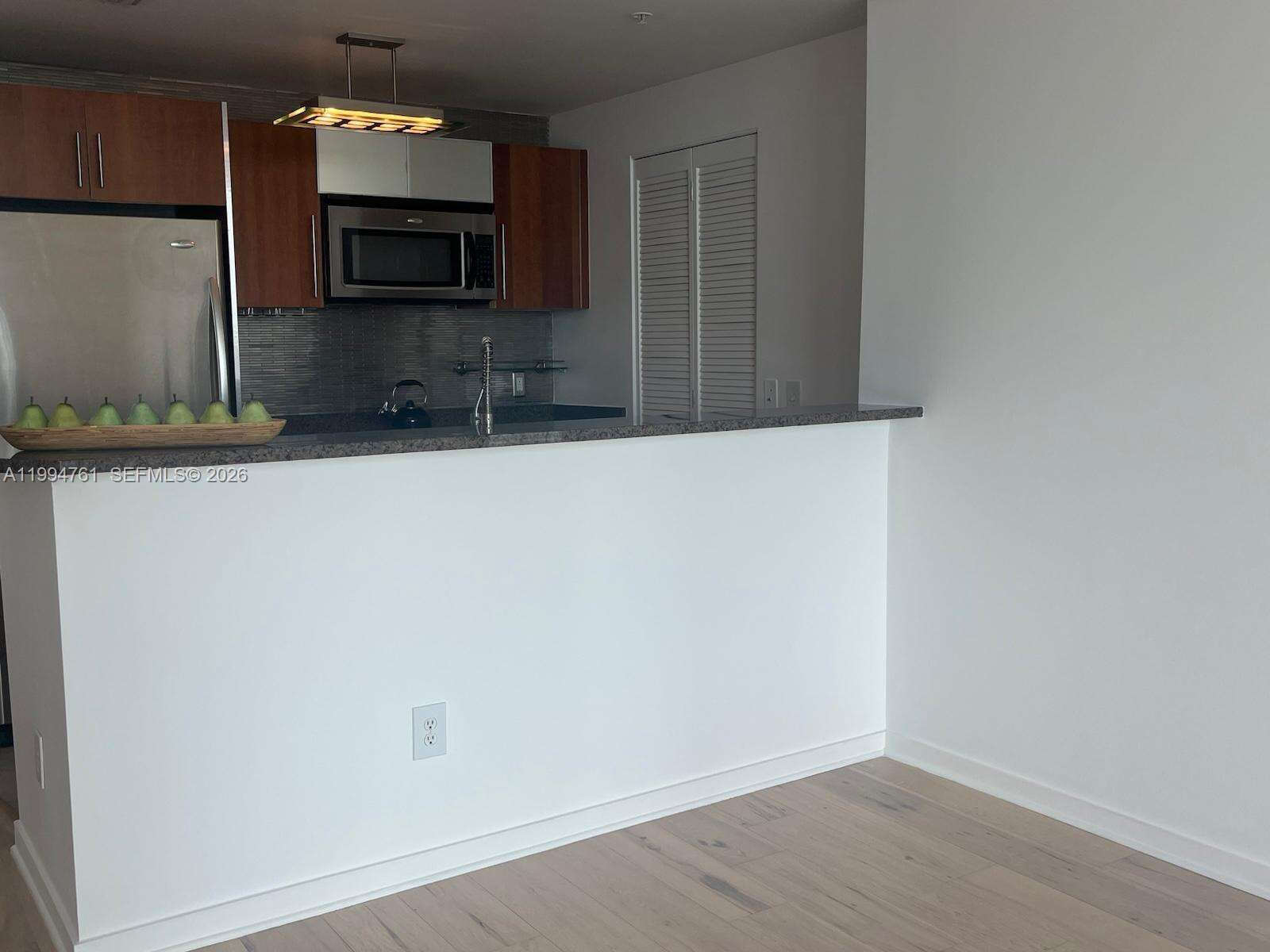 Met 1 at 300 Biscayne Blvd, Miami, FL 33131 - For Rent photo 4