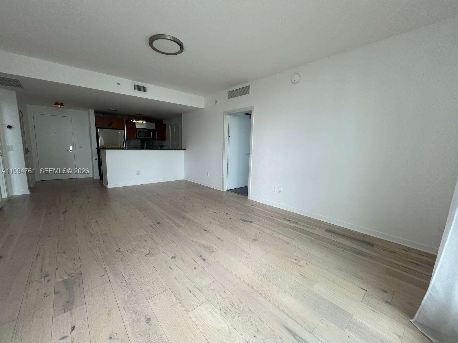 Met 1 at 300 Biscayne Blvd, Miami, FL 33131 - For Rent photo 5