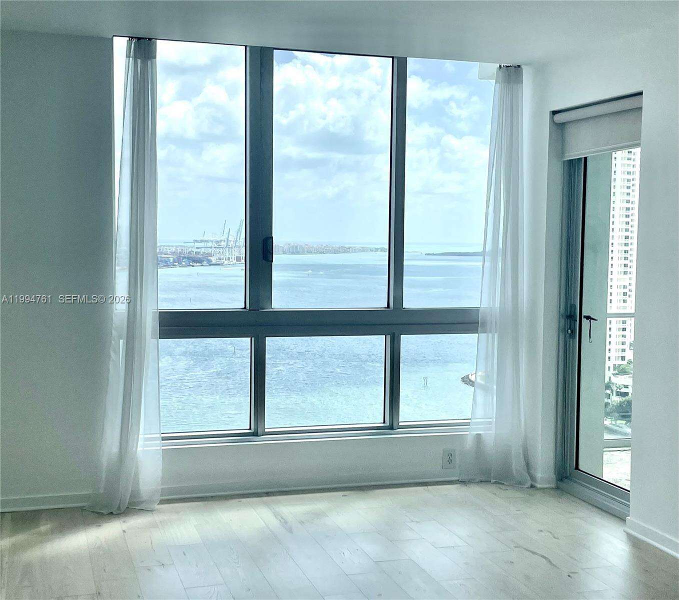 Met 1 at 300 Biscayne Blvd, Miami, FL 33131 - For Rent photo 8
