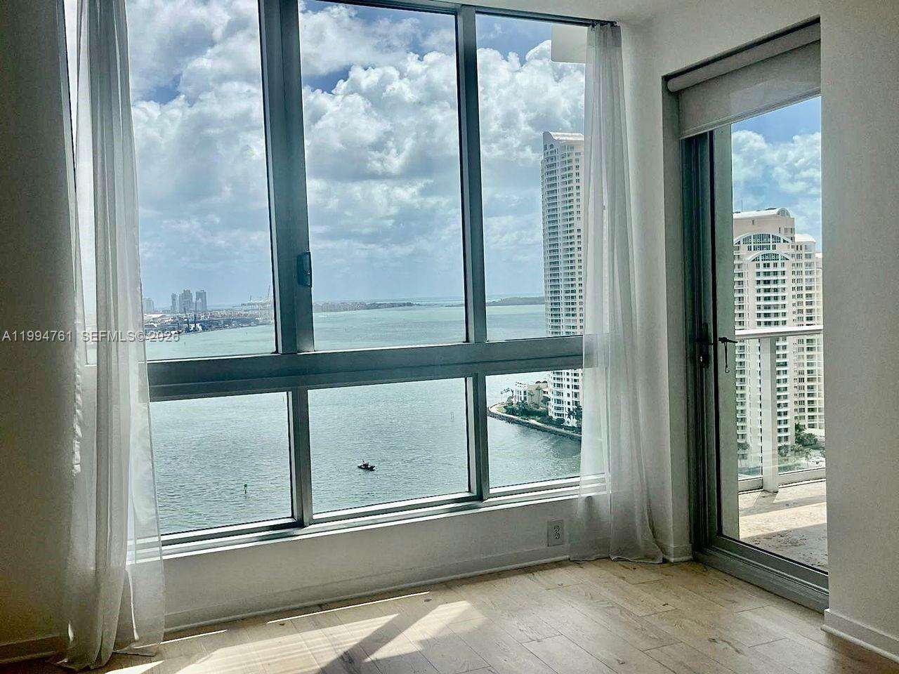 Met 1 at 300 Biscayne Blvd, Miami, FL 33131 - For Rent photo 9