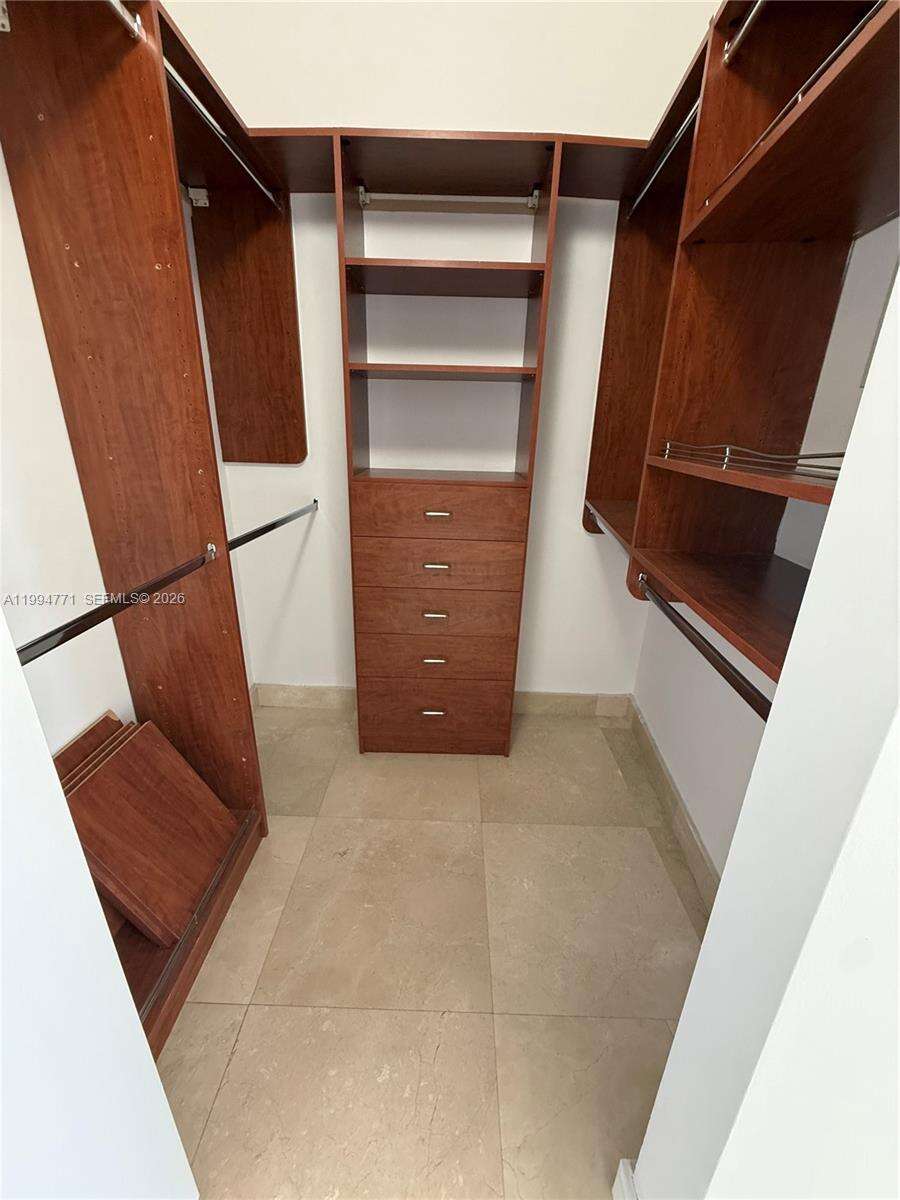 Carbonell at 901 Brickell Key Blvd, Miami, FL 33131 - For Rent photo 11
