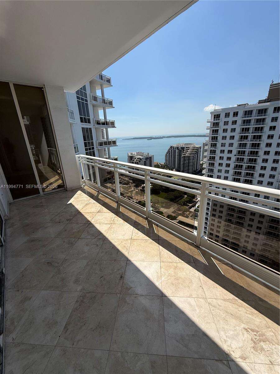 Carbonell at 901 Brickell Key Blvd, Miami, FL 33131 - For Rent photo 14