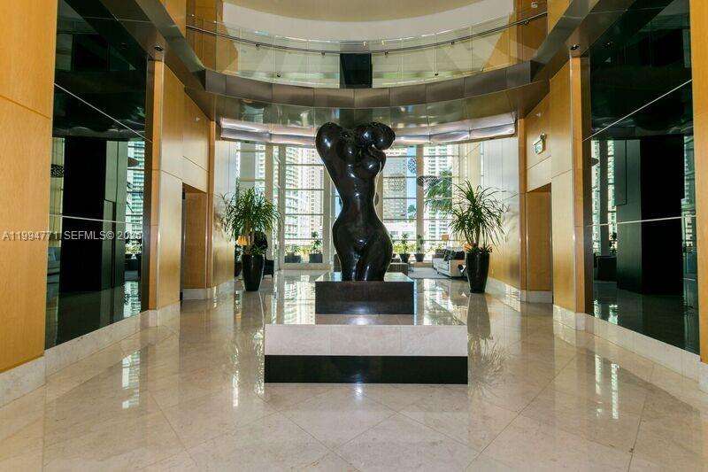 Carbonell at 901 Brickell Key Blvd, Miami, FL 33131 - For Rent photo 33