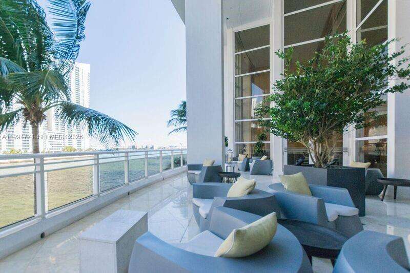 Carbonell at 901 Brickell Key Blvd, Miami, FL 33131 - For Rent photo 51