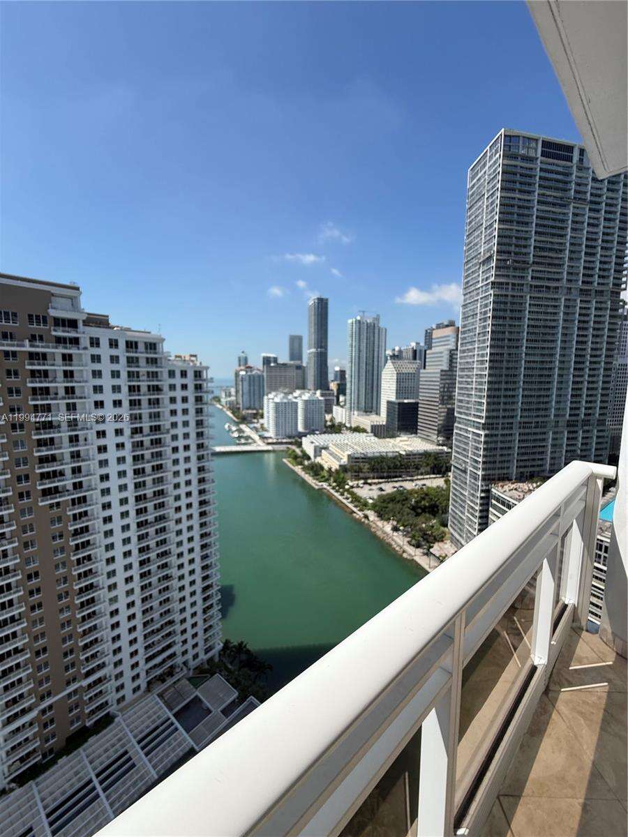 Carbonell at 901 Brickell Key Blvd, Miami, FL 33131 - For Rent photo 54